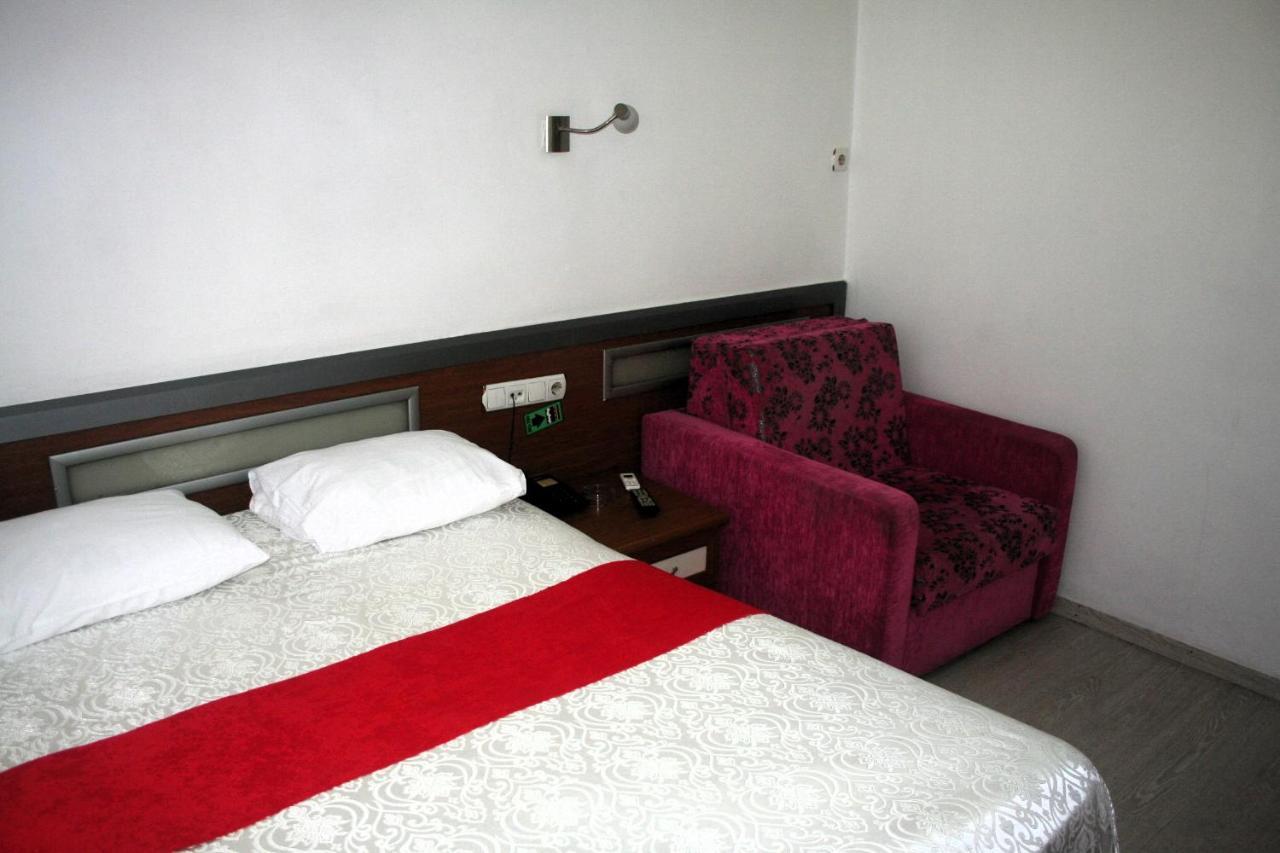 Yeni Kosk Esra Hotel Коня Екстериор снимка
