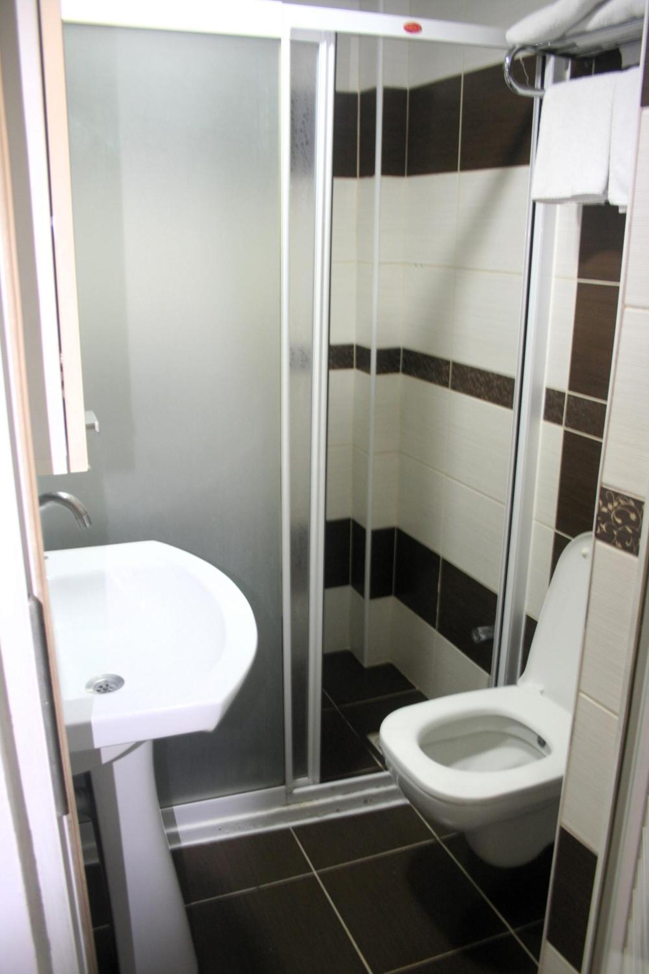 Yeni Kosk Esra Hotel Коня Екстериор снимка