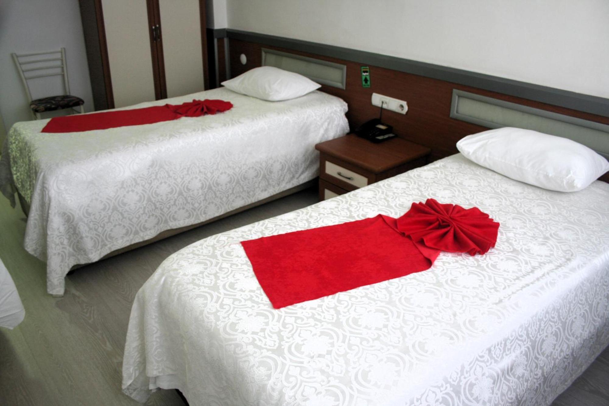 Yeni Kosk Esra Hotel Коня Екстериор снимка